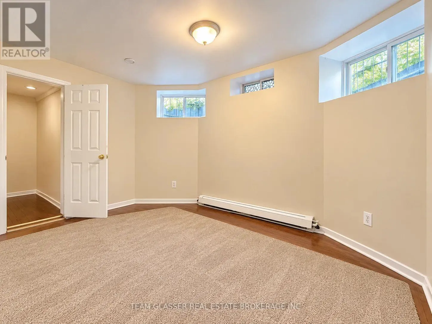 3 - 471 ENGLISH STREET #3