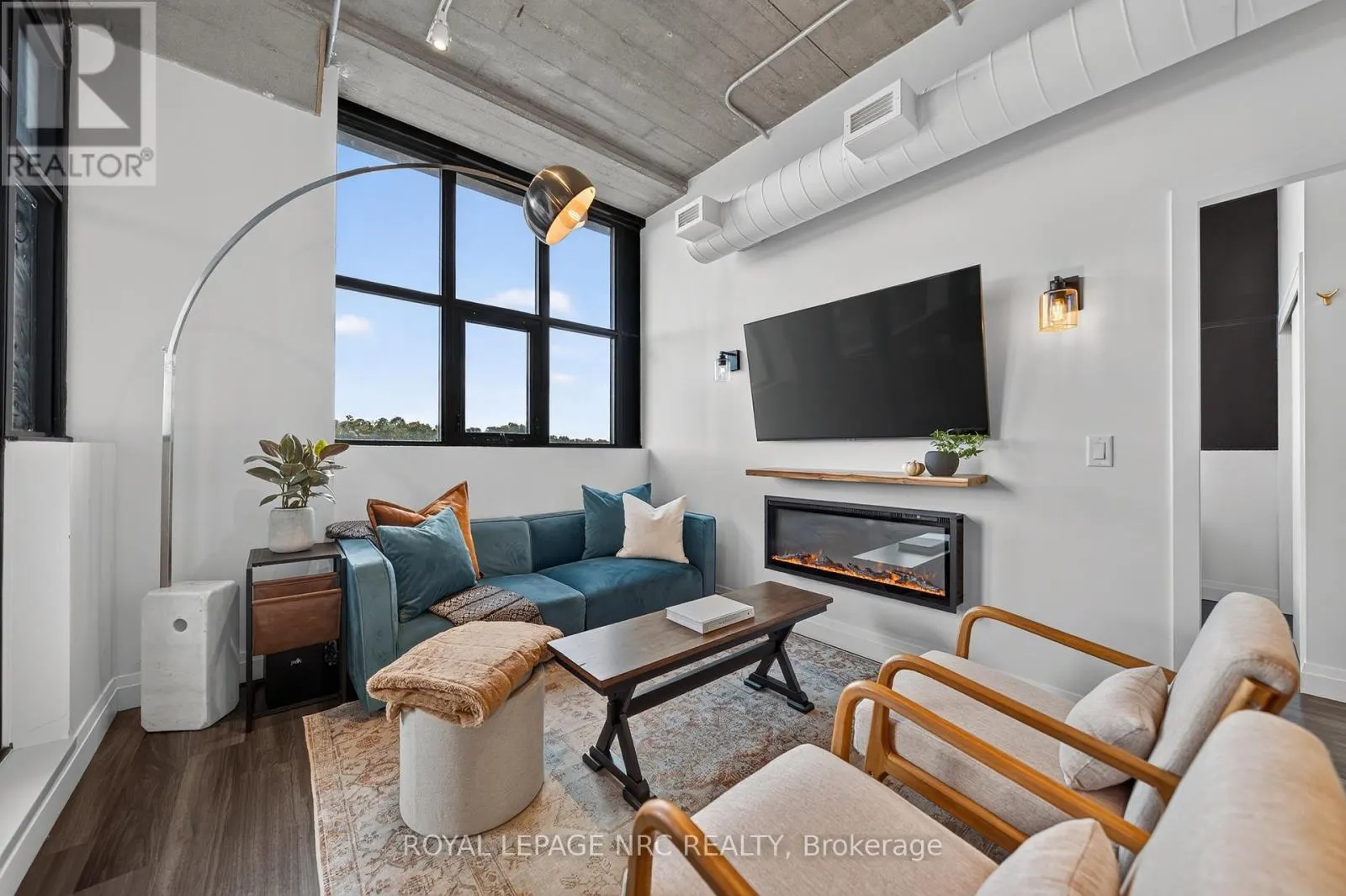 418 - 120 HURON STREET #418