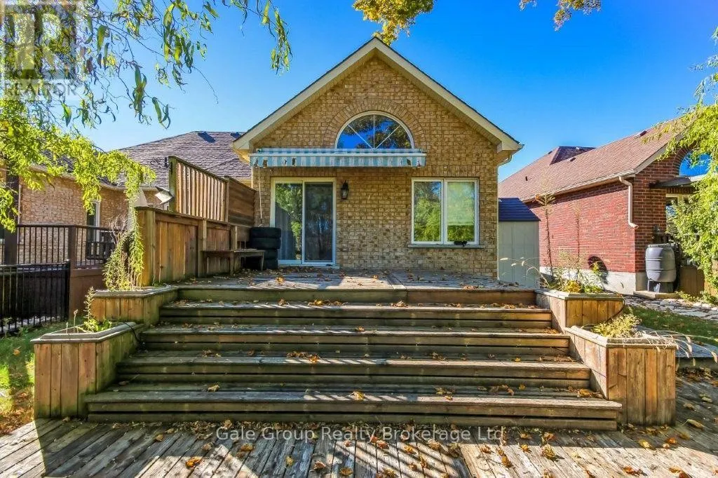 724 GARDEN COURT