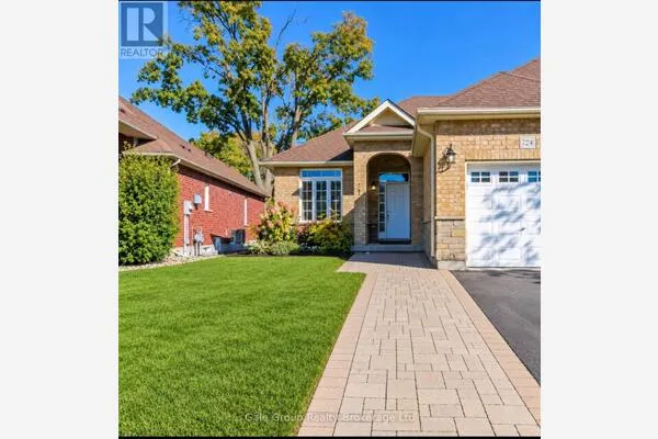 724 GARDEN COURT
