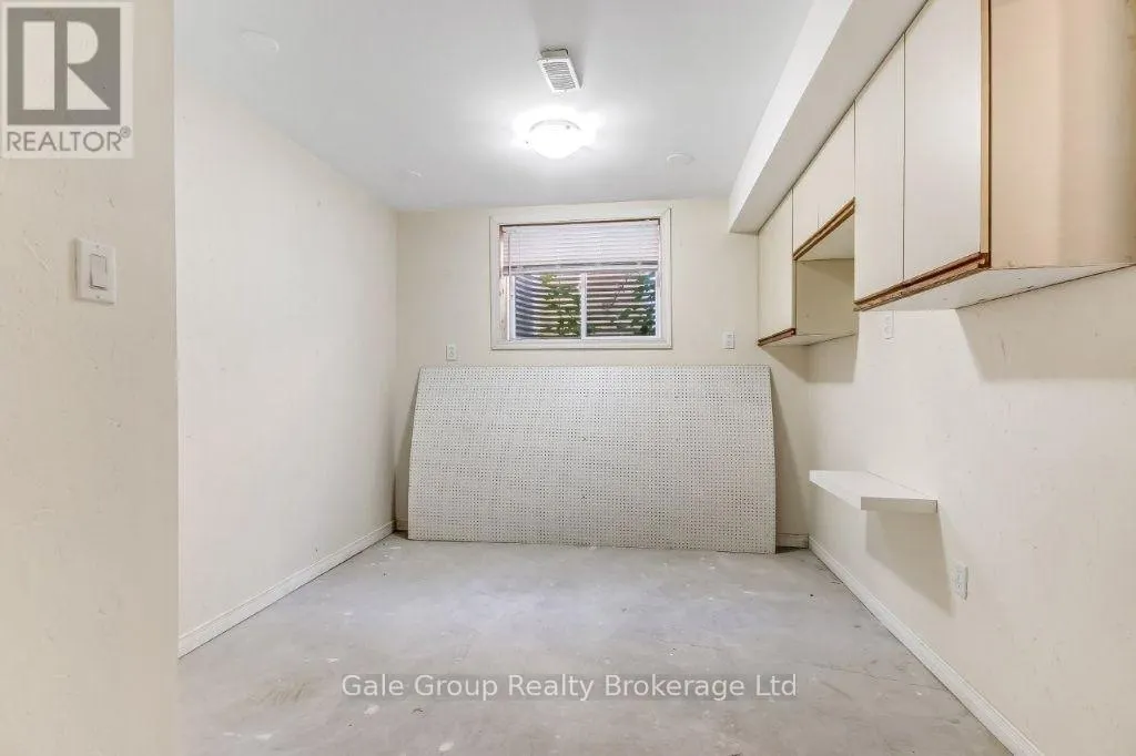 724 GARDEN COURT