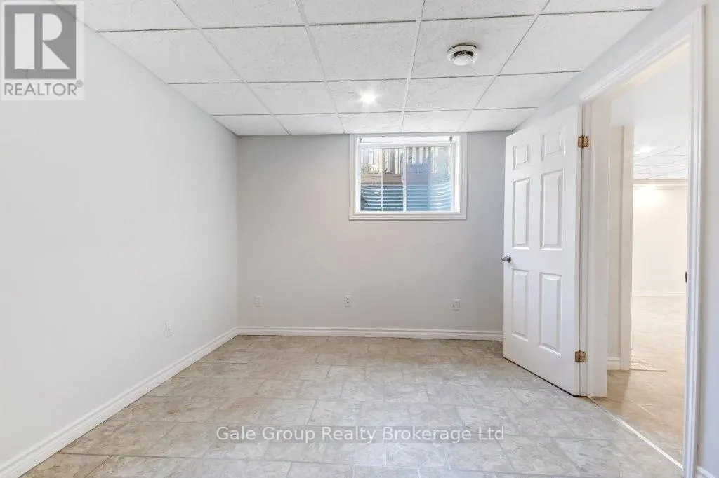 724 GARDEN COURT