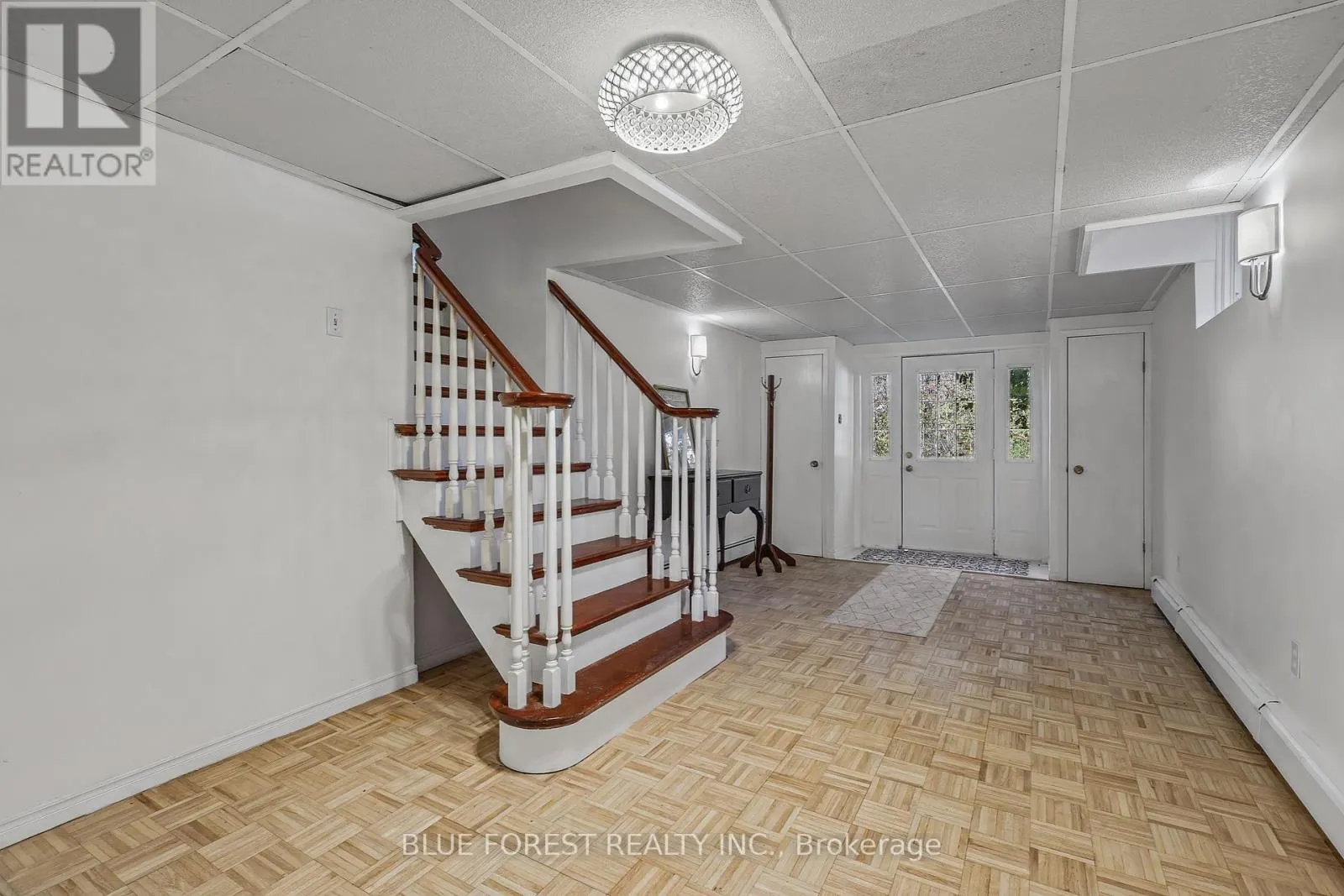 786 SPRINGBANK DRIVE