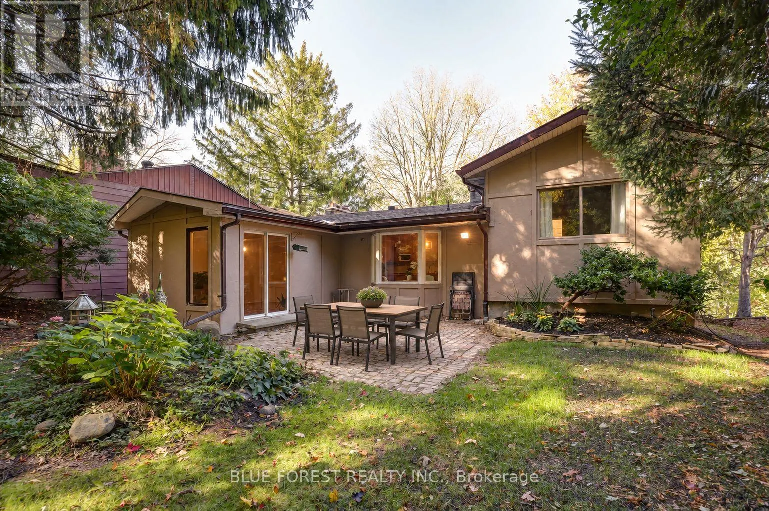 786 SPRINGBANK DRIVE