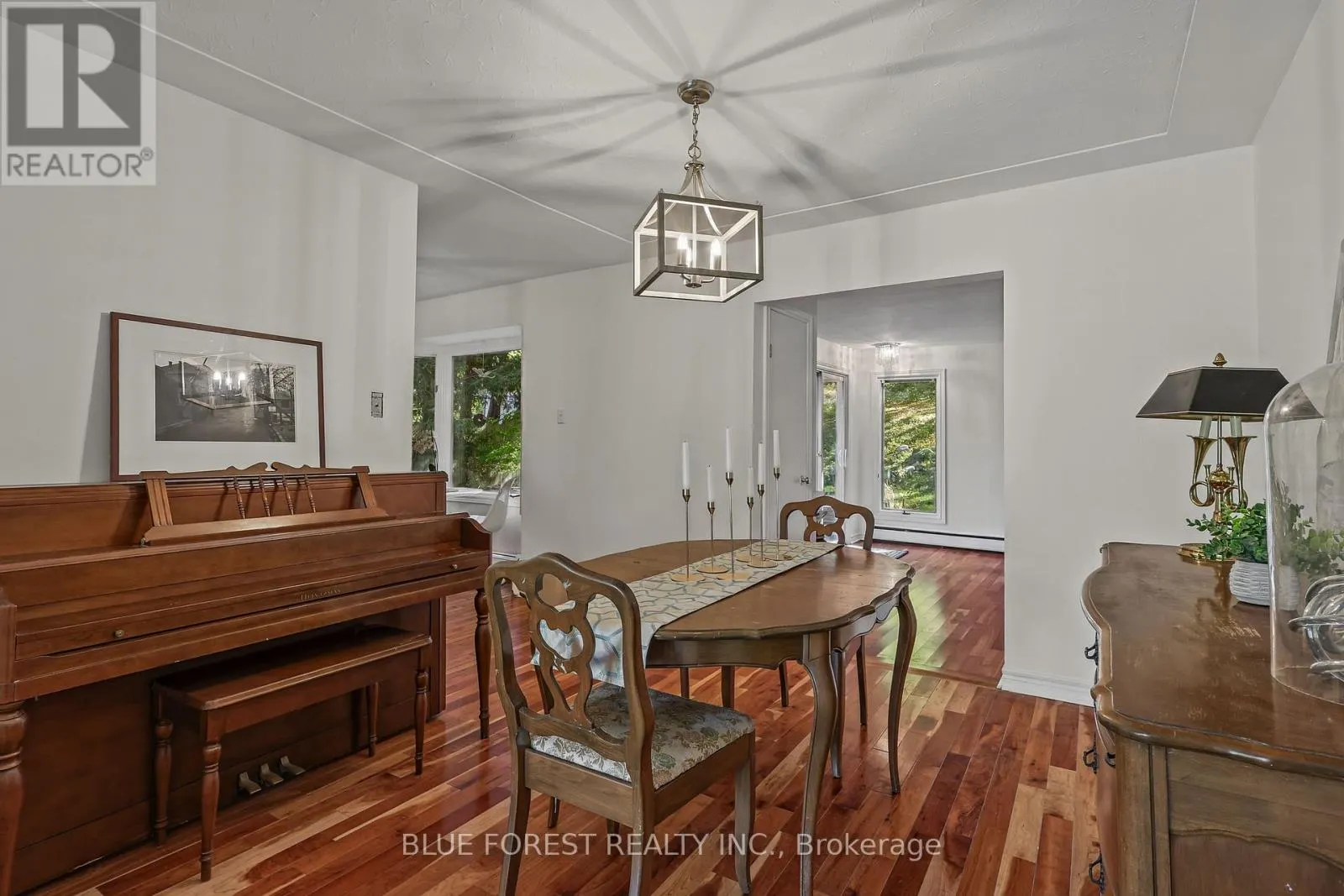 786 SPRINGBANK DRIVE