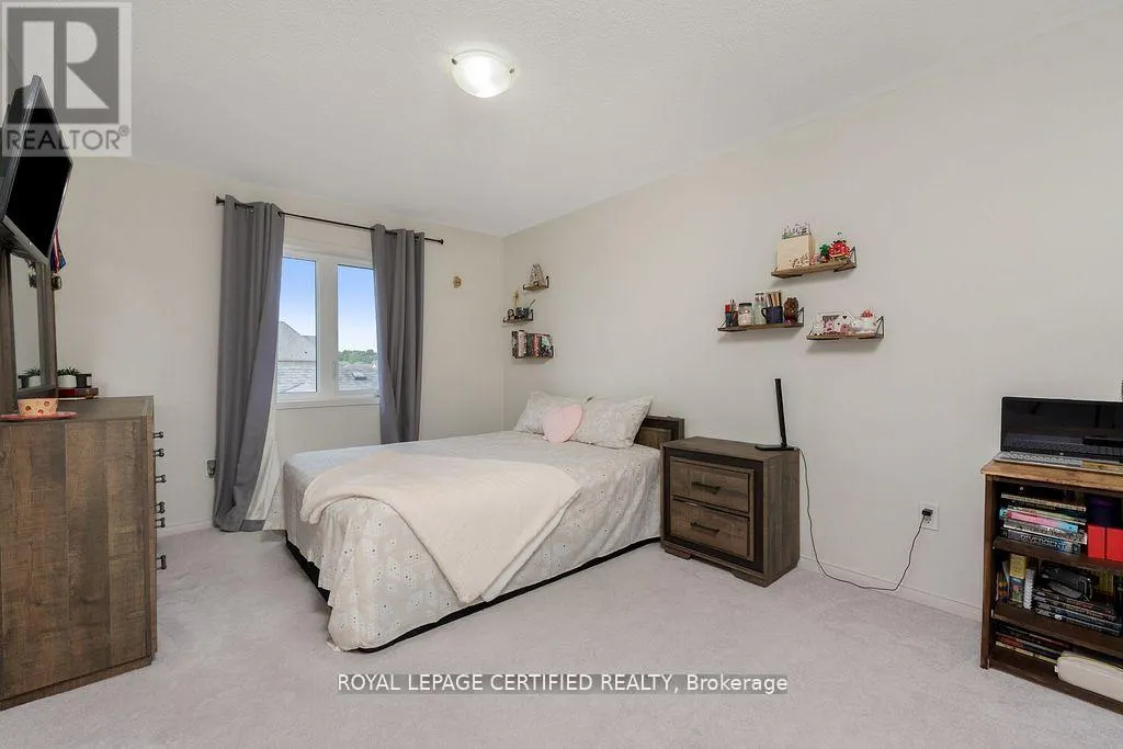 2 - 25 ELLIOT STREET E