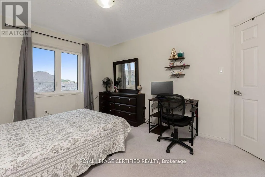 2 - 25 ELLIOT STREET E