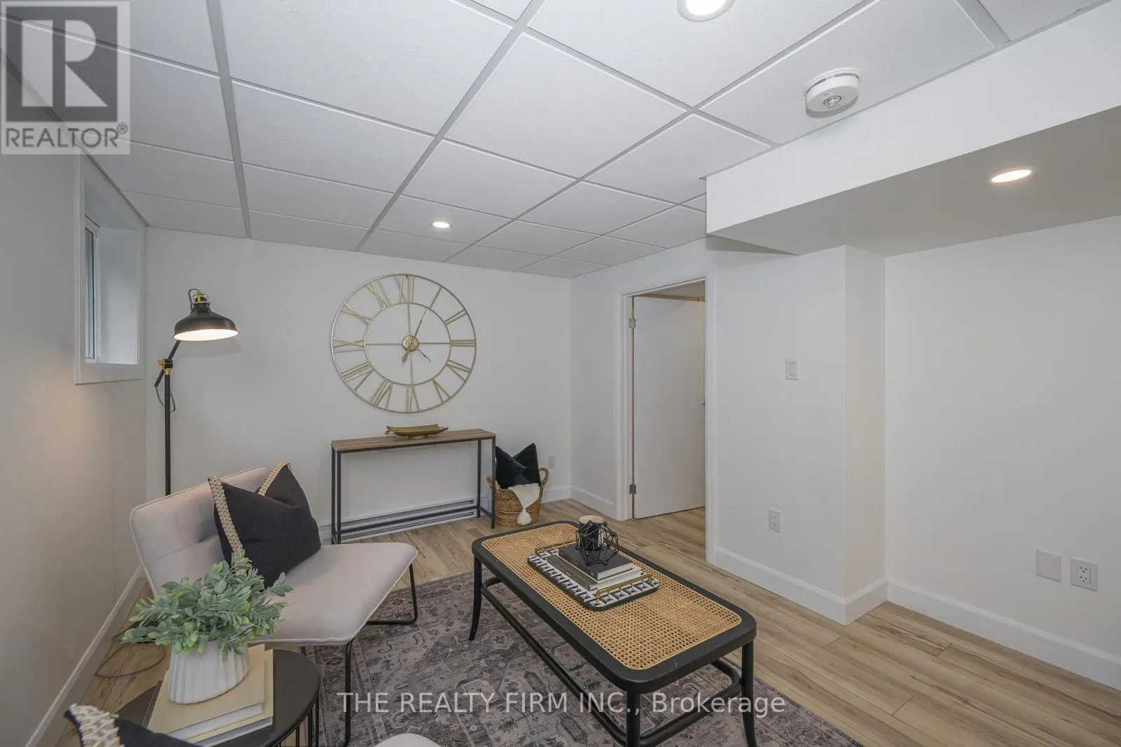 LOWER - 65 BYRON AVENUE E #Lower