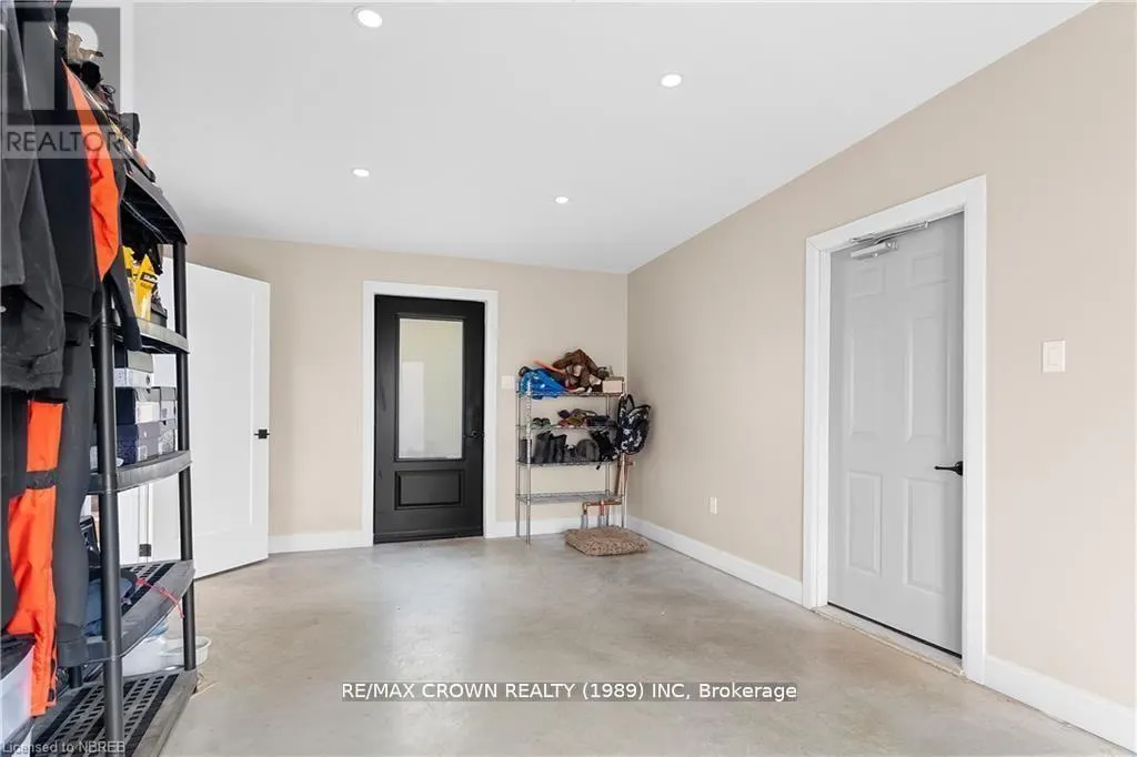 24 SUN VALLEY WAY