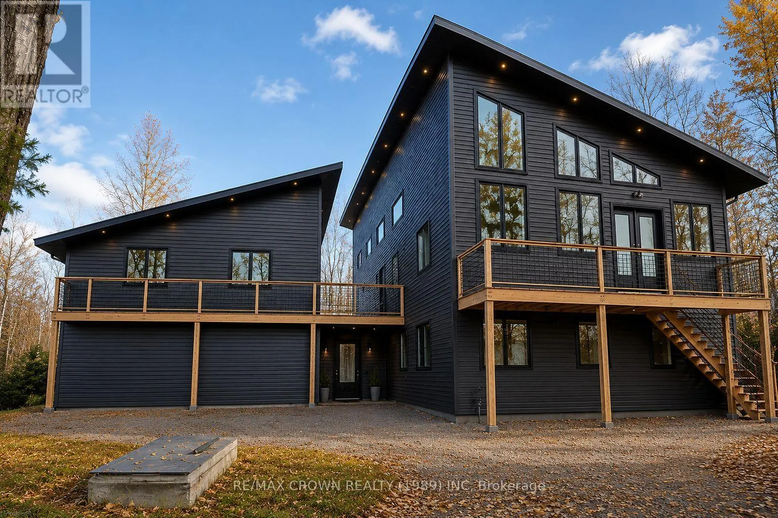 24 SUN VALLEY WAY