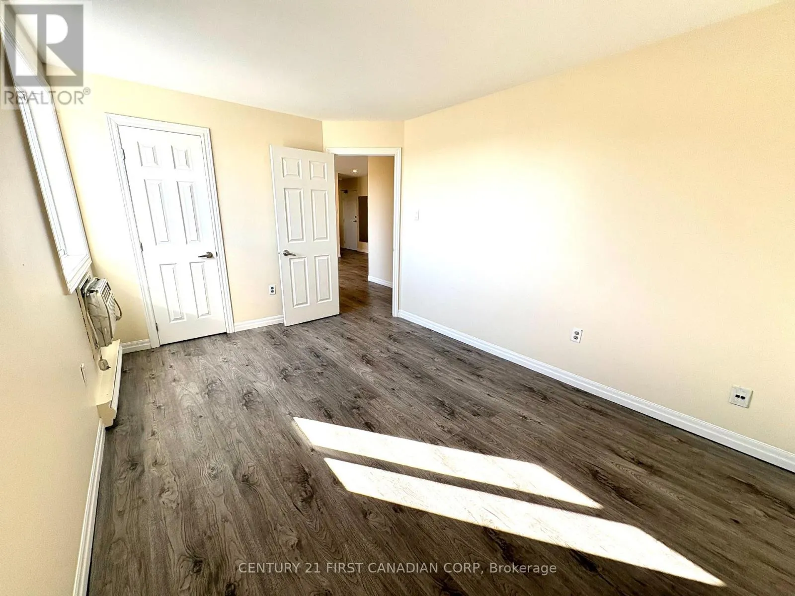 601 - 1102 JALNA BOULEVARD #601