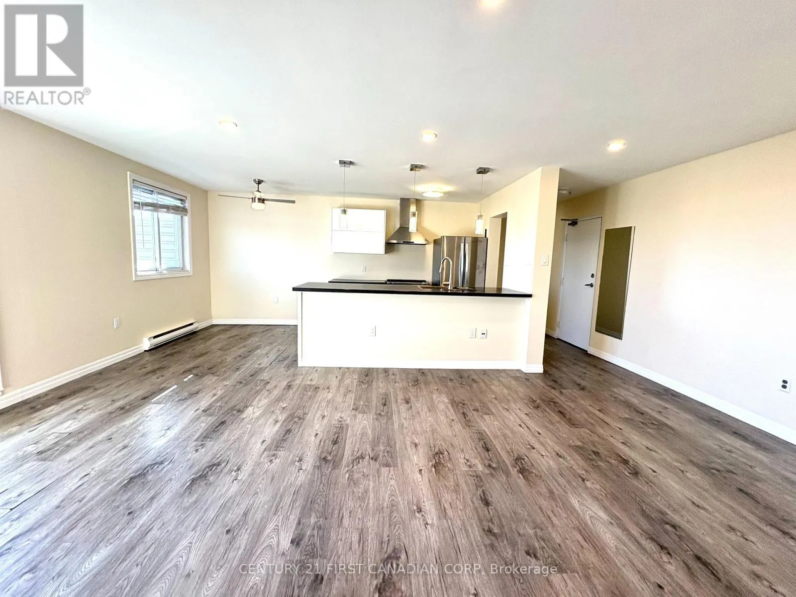 601 - 1102 JALNA BOULEVARD #601