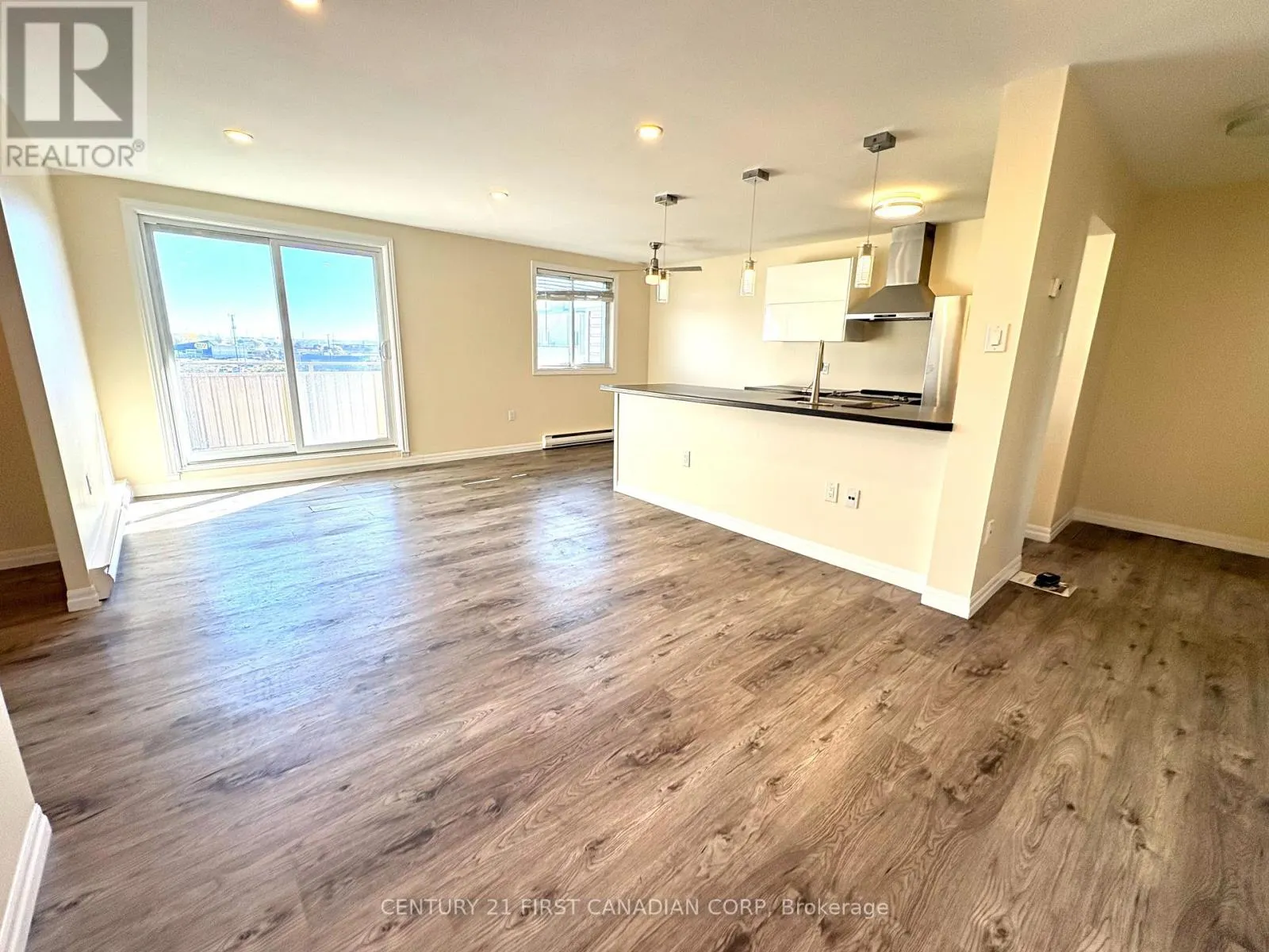 601 - 1102 JALNA BOULEVARD #601