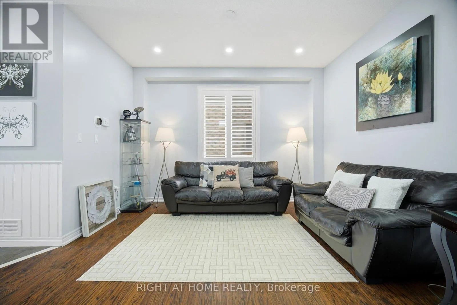 79 GARINGER CRESCENT