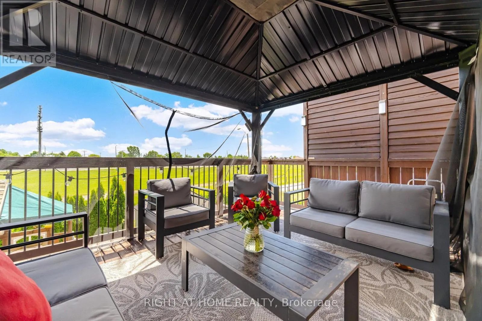 79 GARINGER CRESCENT
