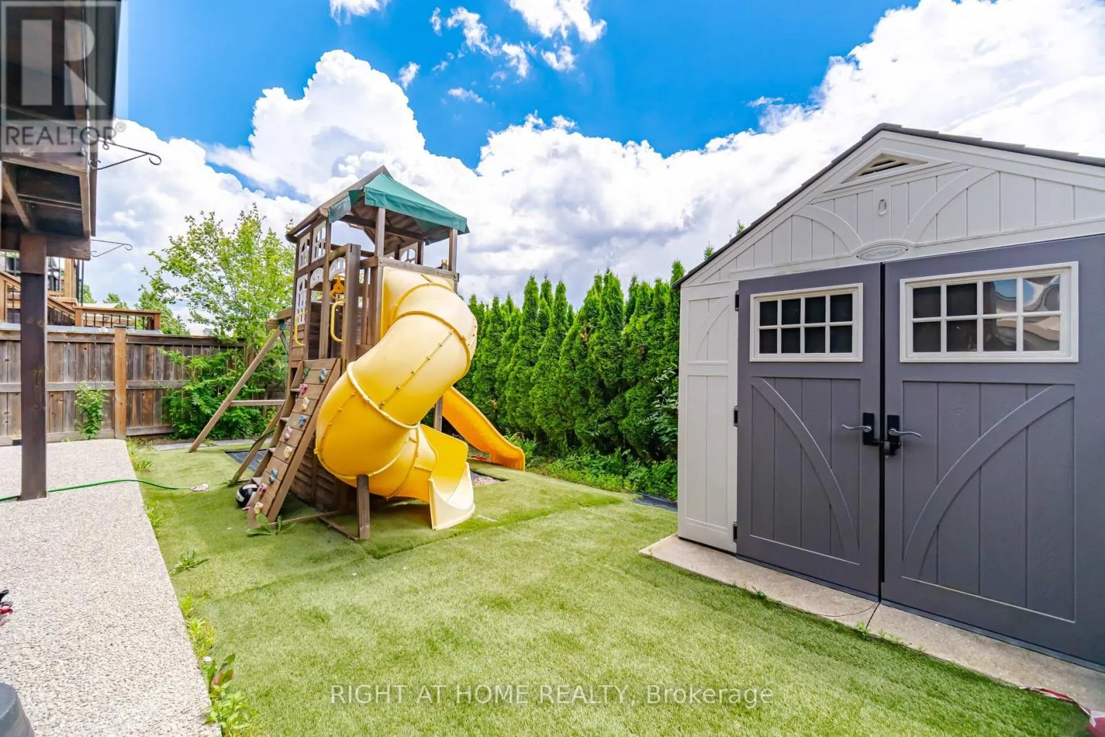 79 GARINGER CRESCENT