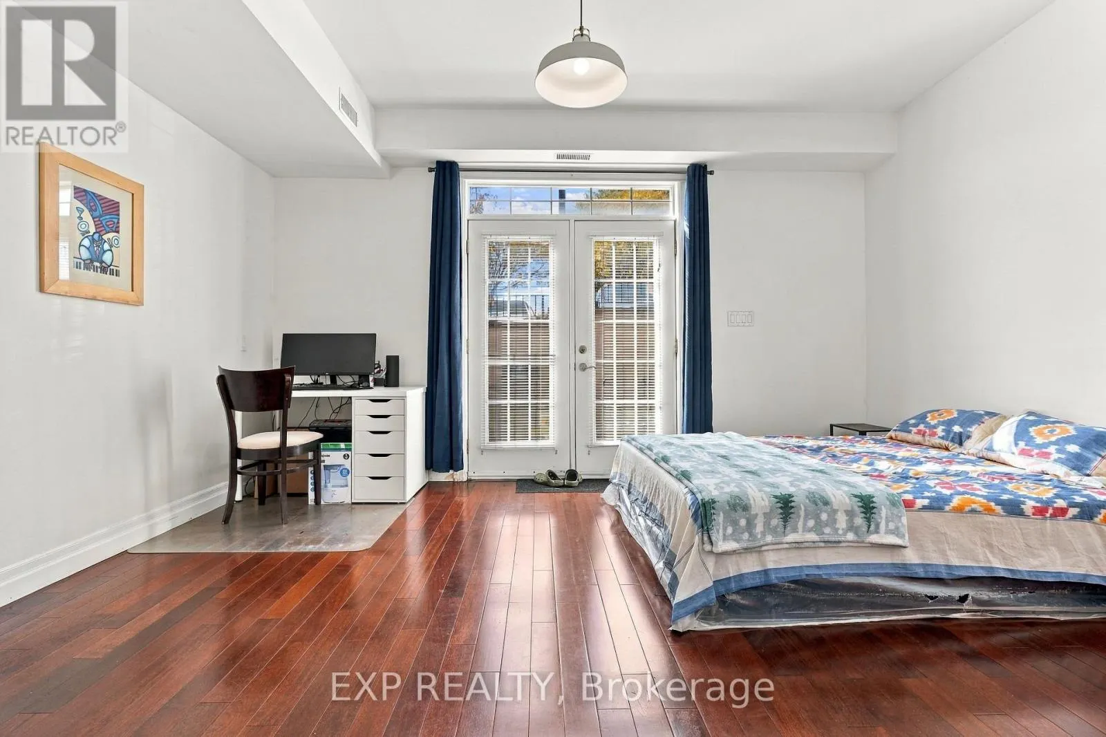 106 - 555 KING STREET E