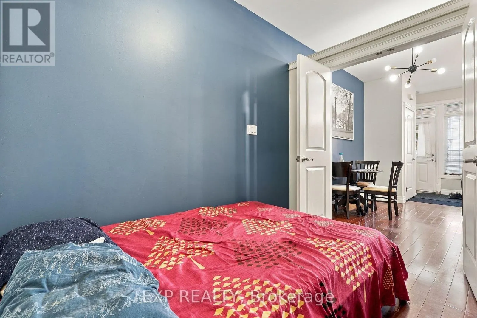 106 - 555 KING STREET E