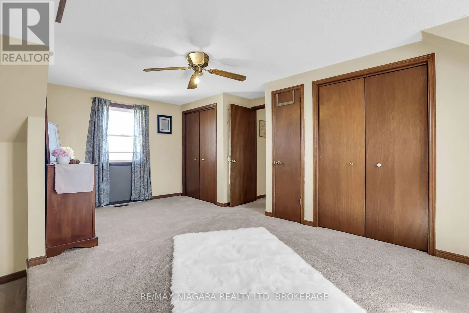 5001 HILLSIDE DRIVE