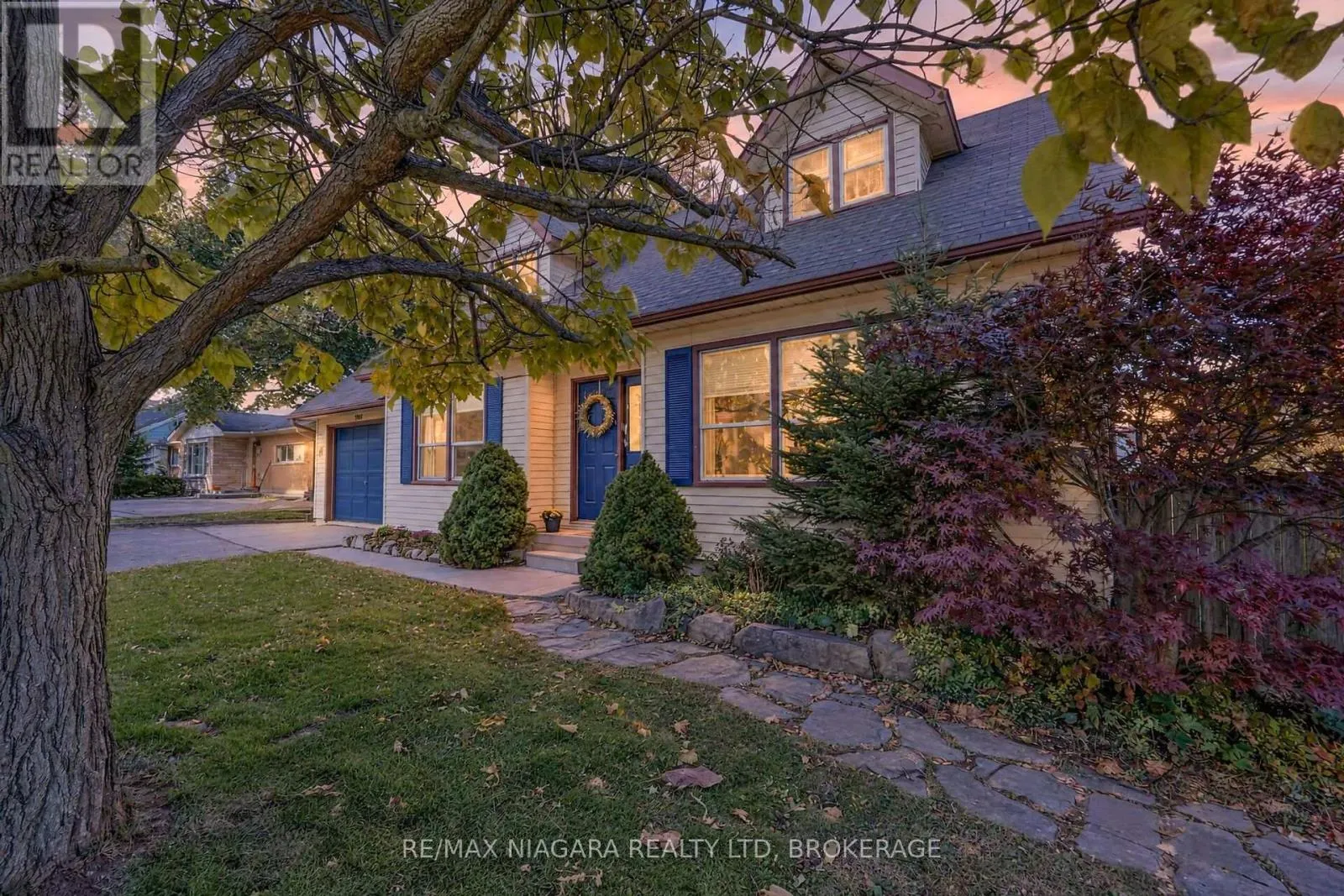 5001 HILLSIDE DRIVE
