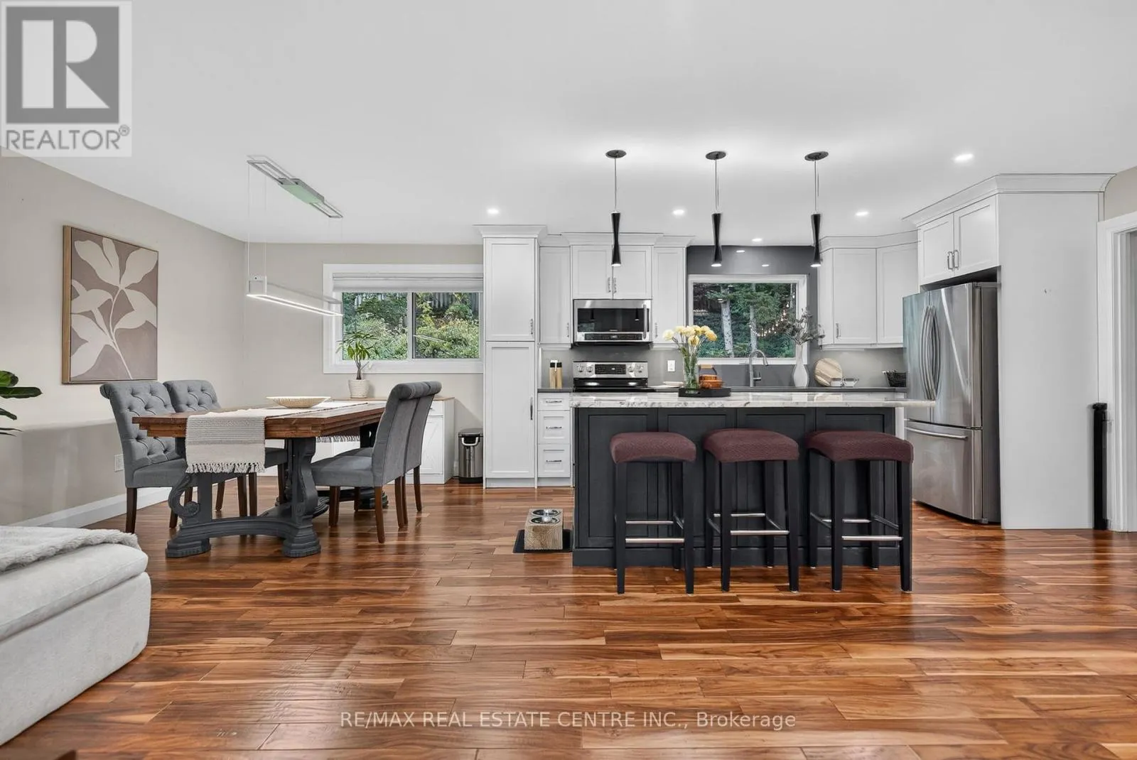 33 SHADYWOOD CRESCENT