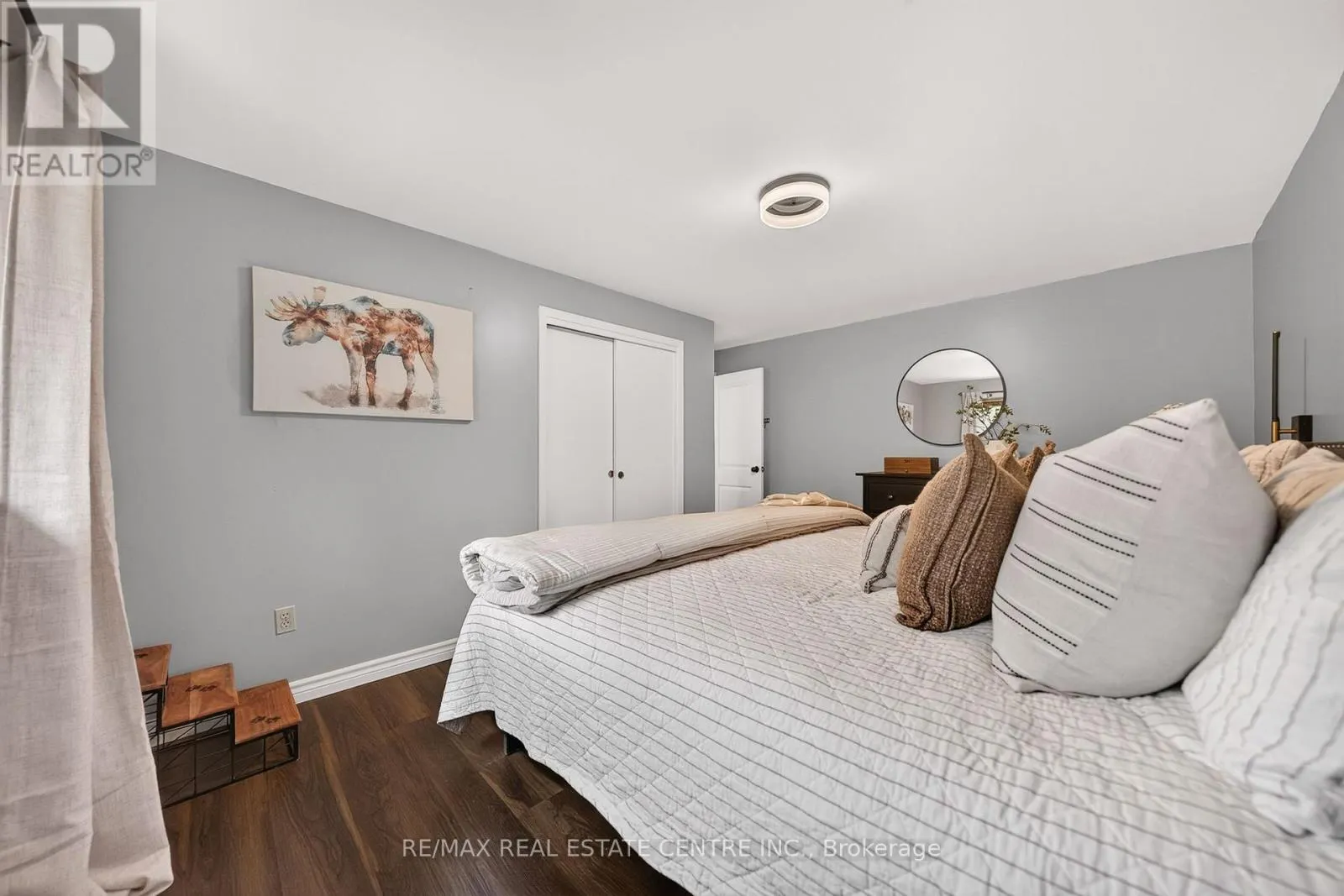 33 SHADYWOOD CRESCENT