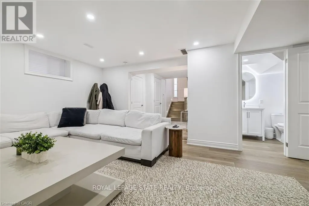 47 CIELO COURT