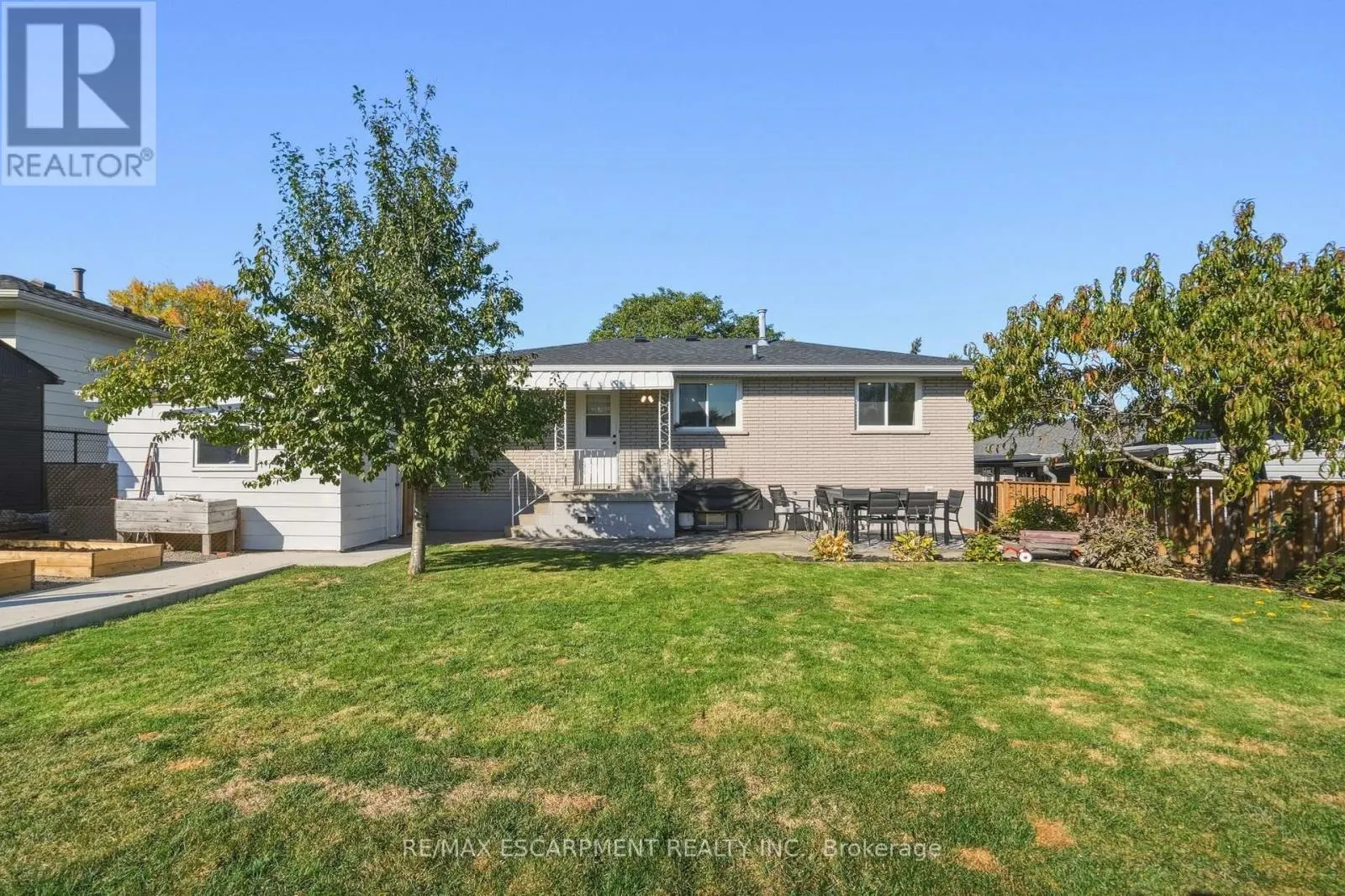 48 STONEY BROOK DRIVE