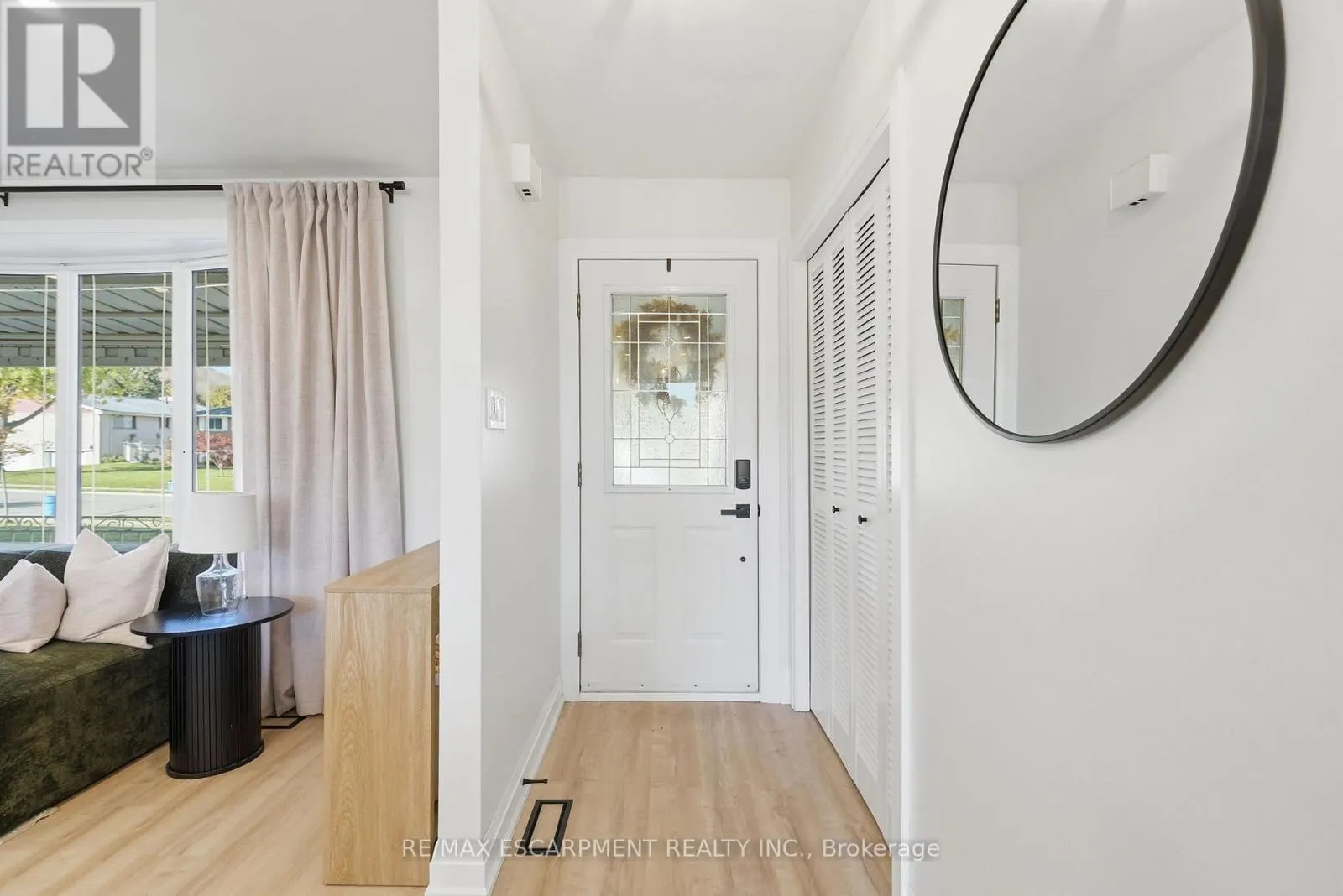 48 STONEY BROOK DRIVE