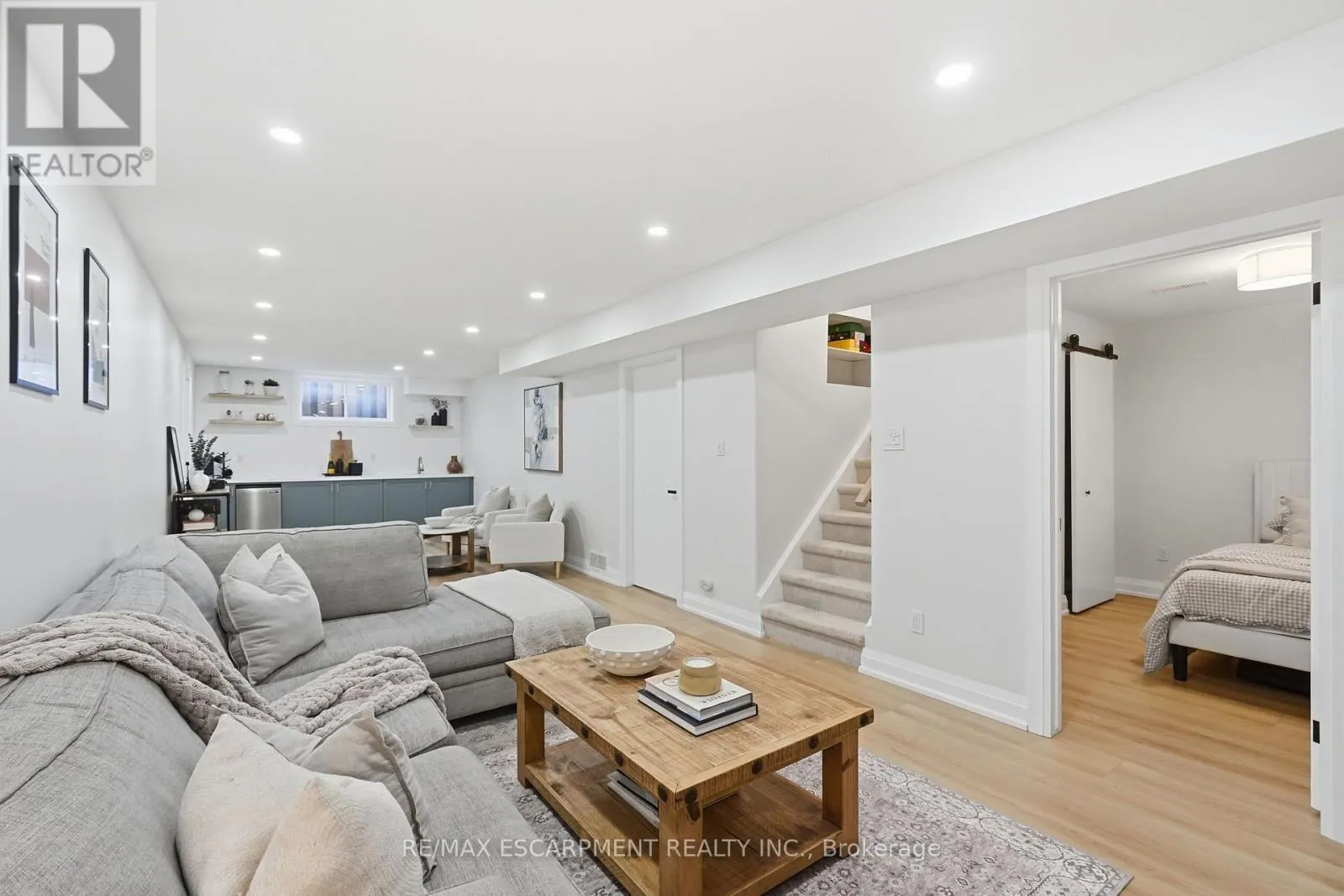 48 STONEY BROOK DRIVE