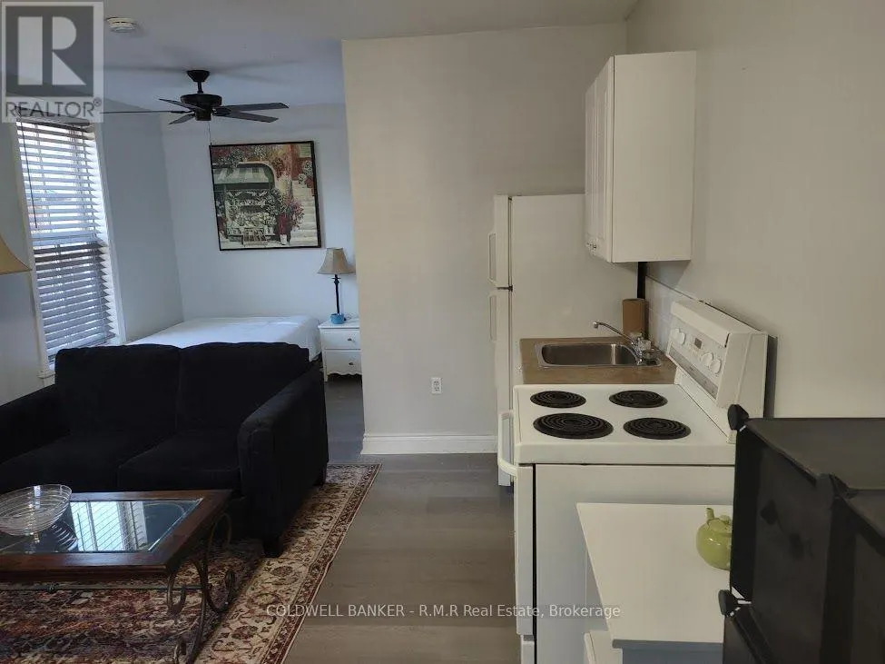 A - 87 ALBERT STREET #A