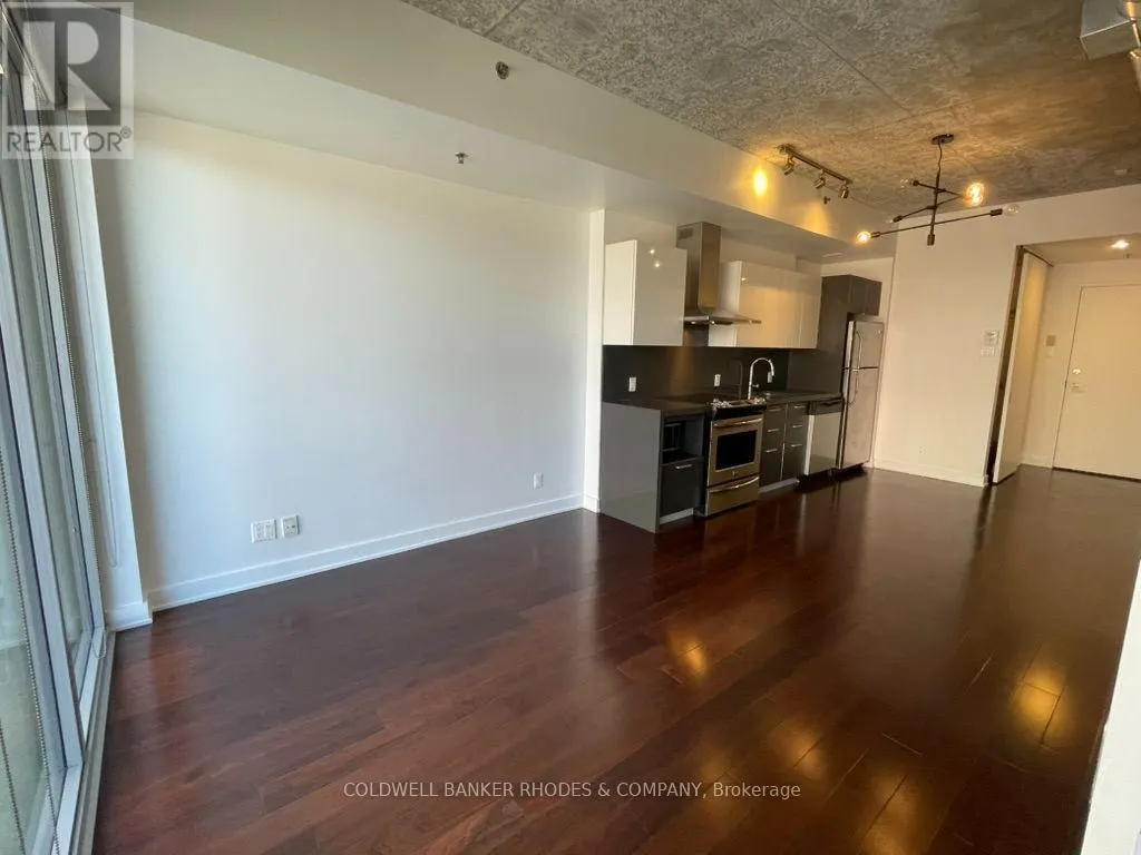310 - 360 MCLEOD STREET