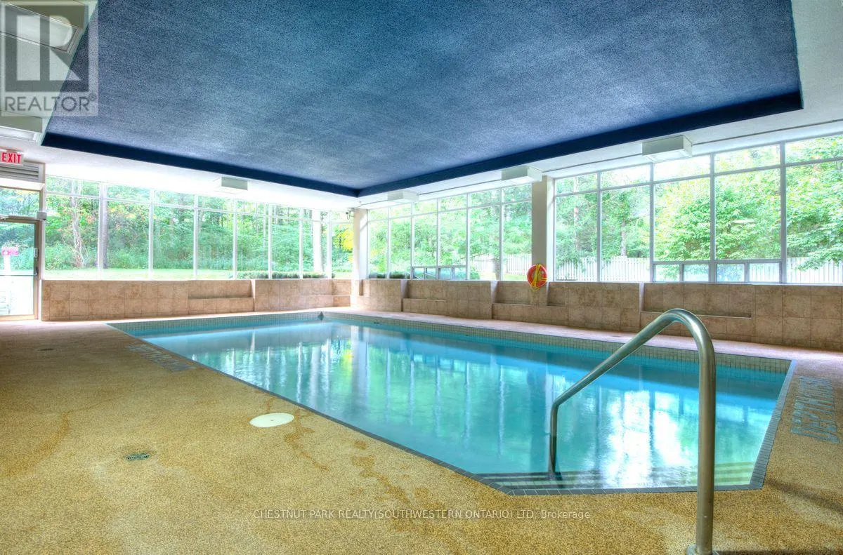 604 - 3227 KING STREET E