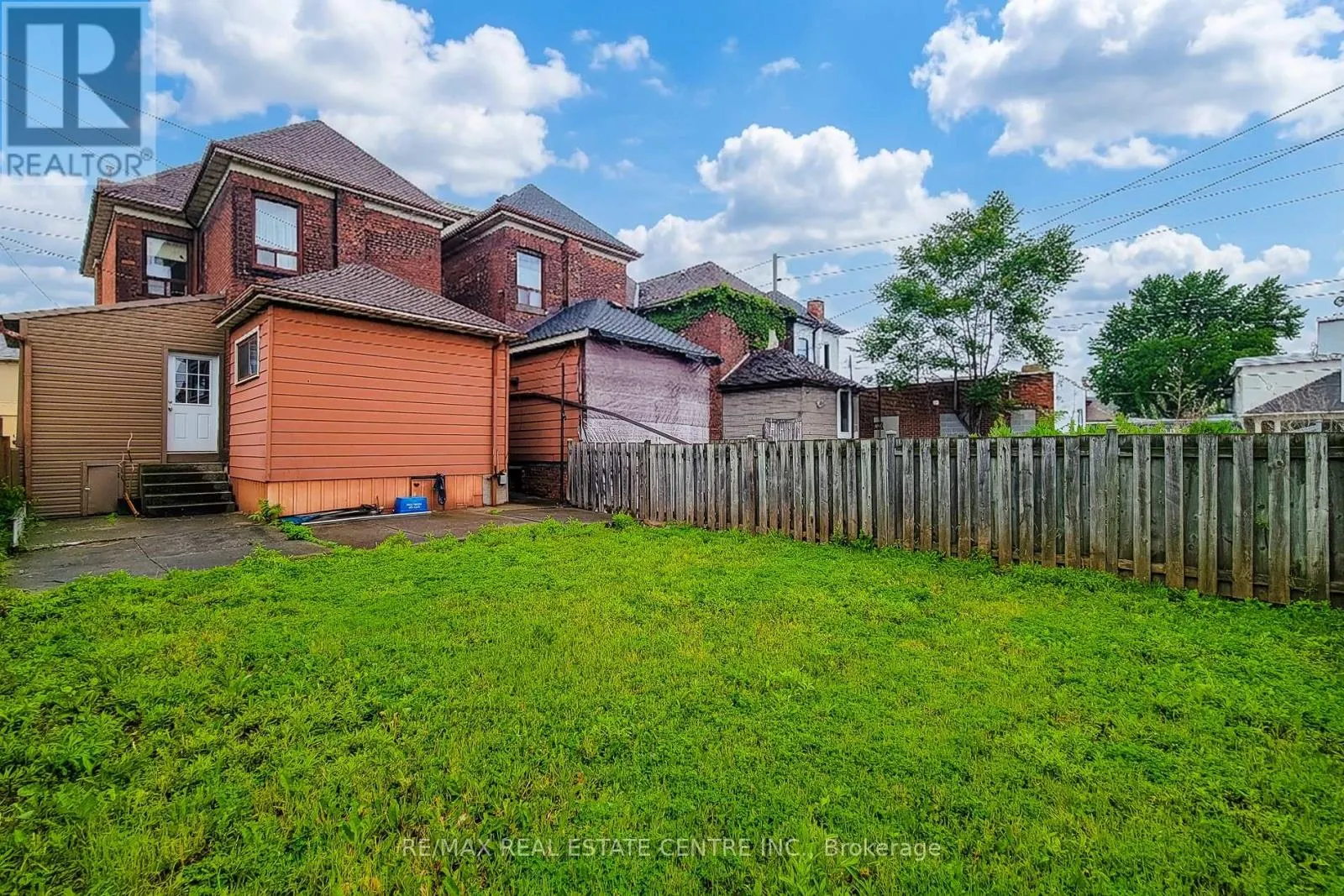 244 HUGHSON STREET N