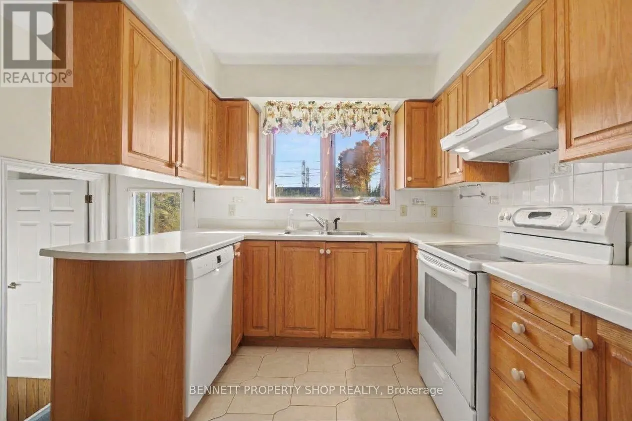 18 KINGSBURY AVENUE