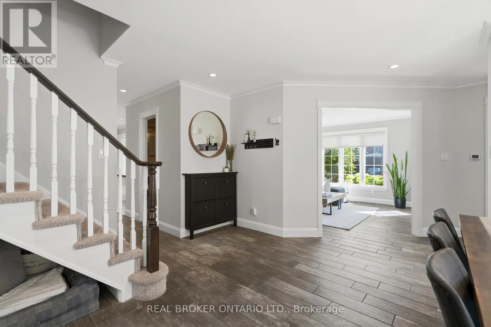 7 ROCKHAVEN LANE