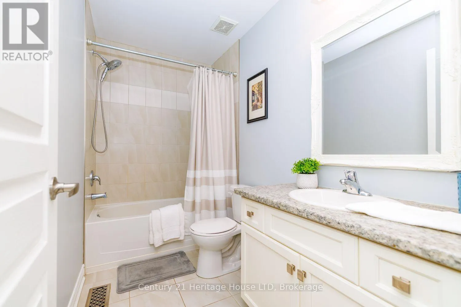 7 KENMAR COURT