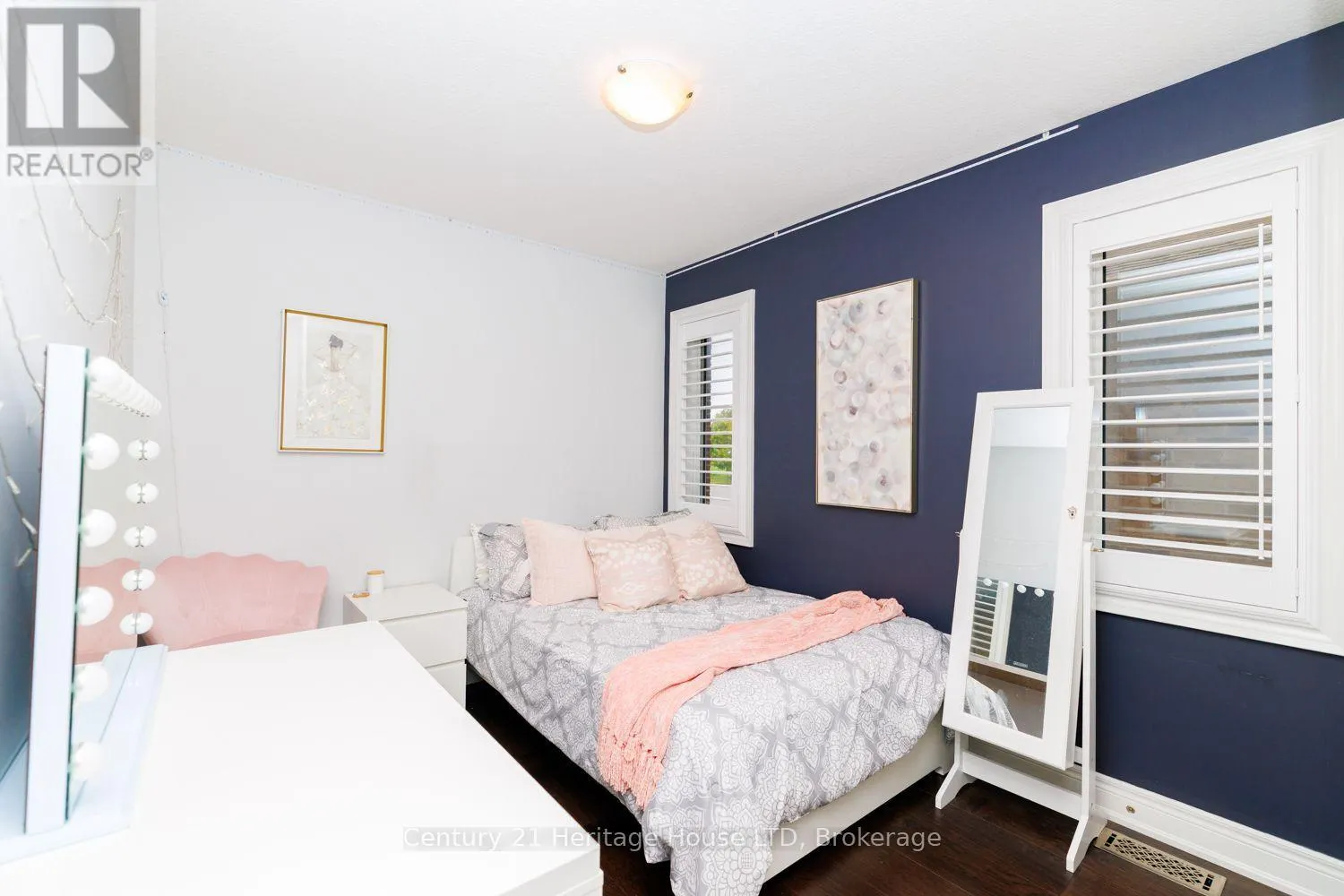 7 KENMAR COURT