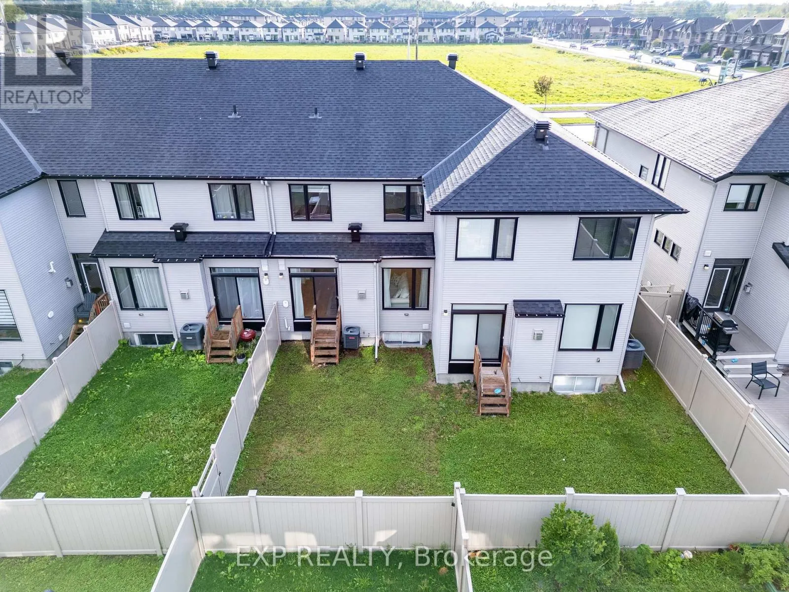 677 CORDELETTE CIRCLE