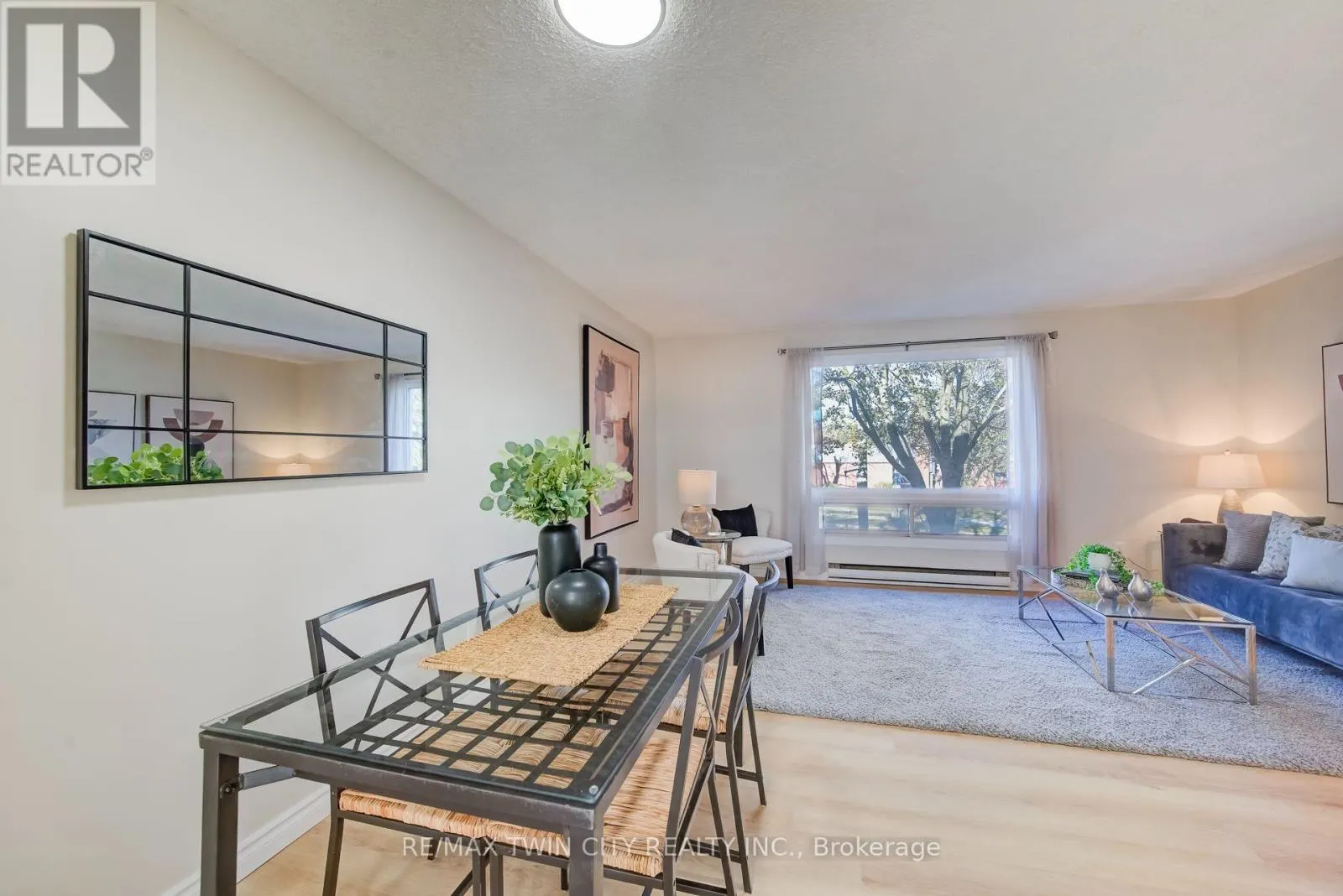 25 - 121 MORGAN AVENUE
