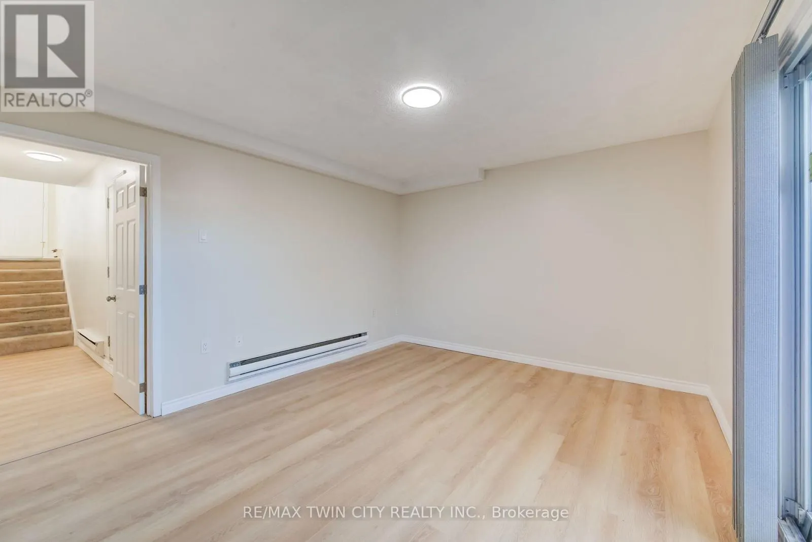 25 - 121 MORGAN AVENUE