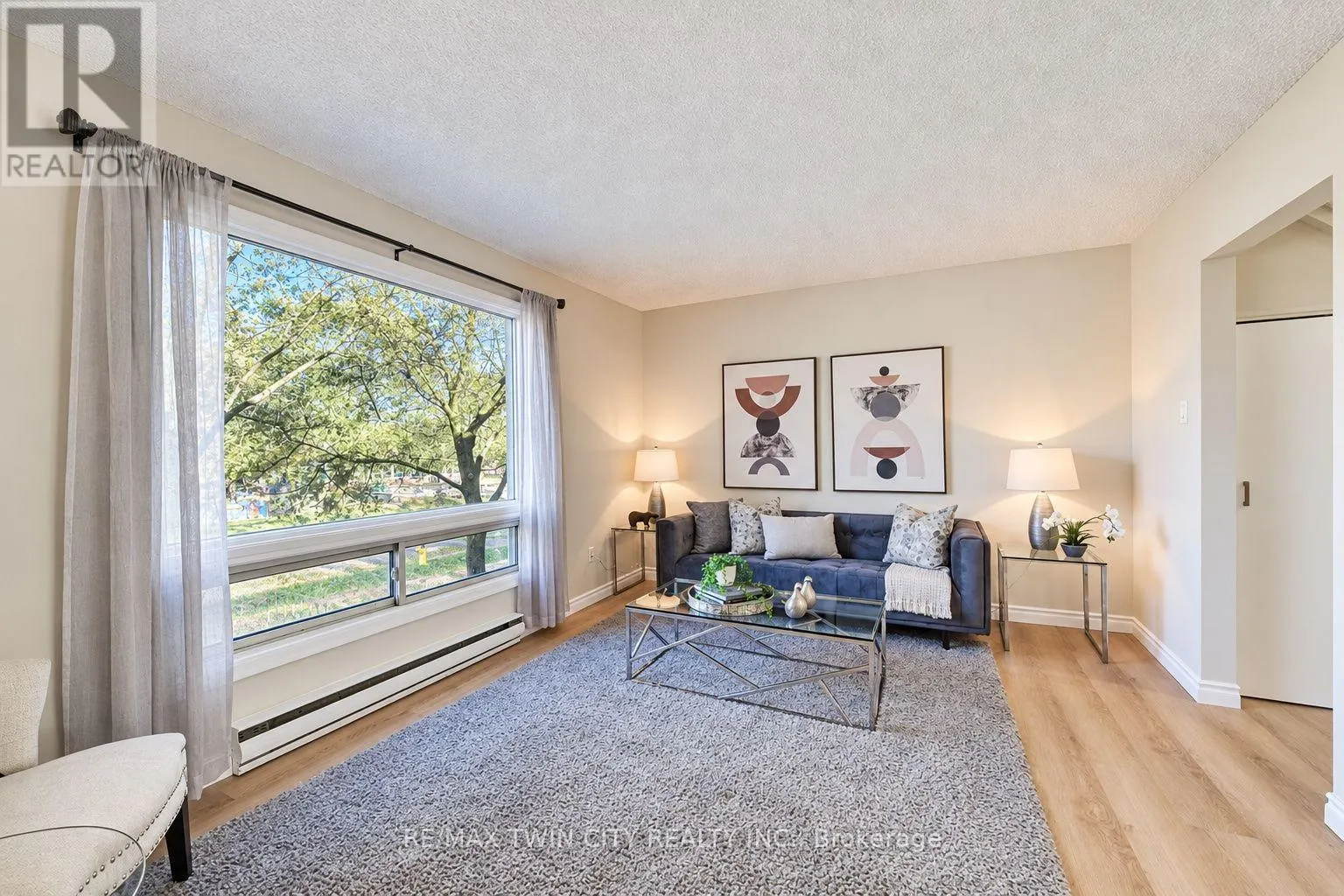 25 - 121 MORGAN AVENUE