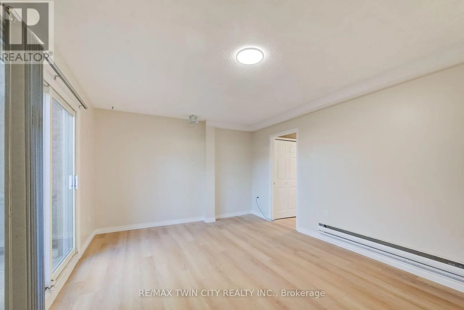 25 - 121 MORGAN AVENUE