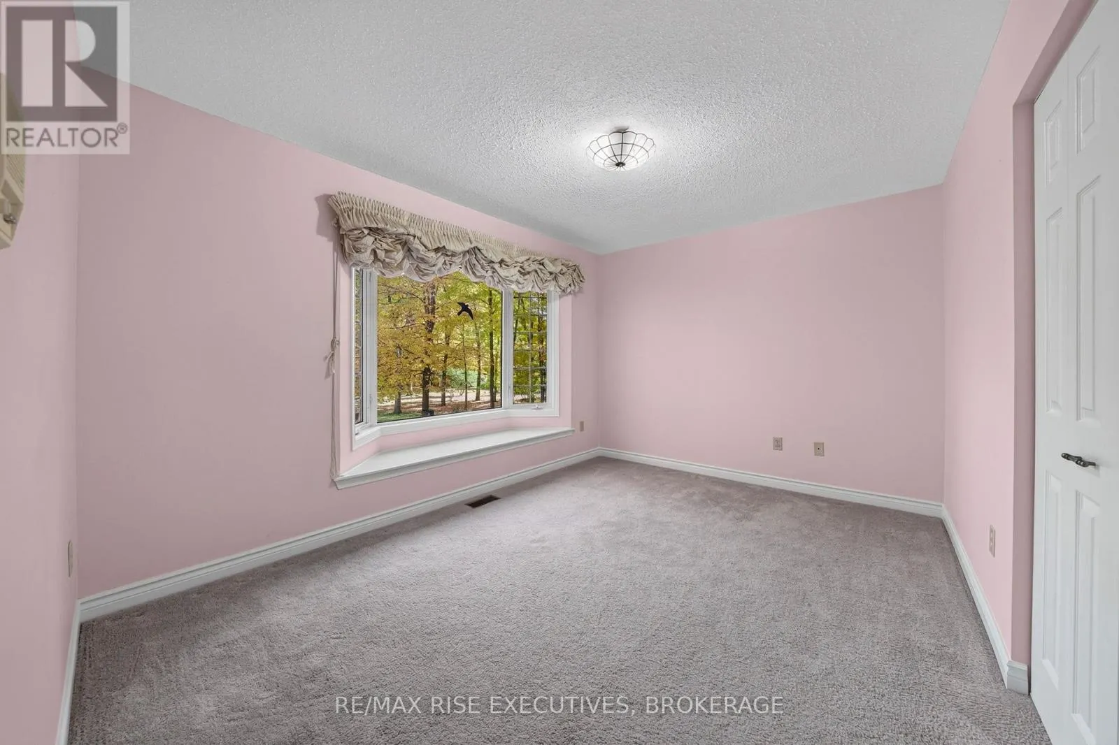 1685 WOODMOUNT GROVE