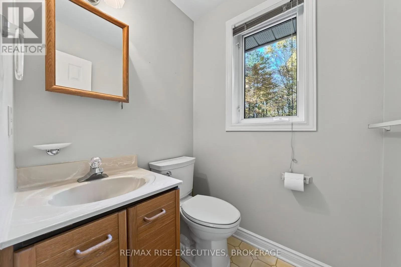 1685 WOODMOUNT GROVE