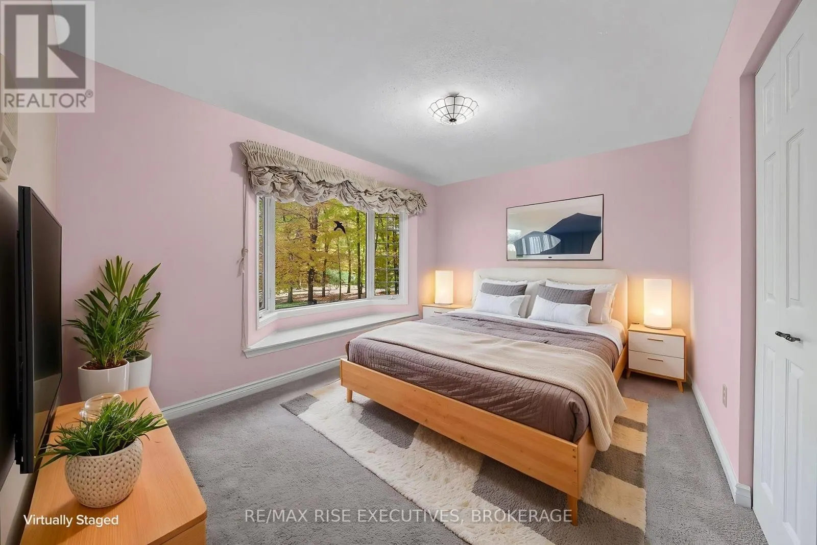 1685 WOODMOUNT GROVE