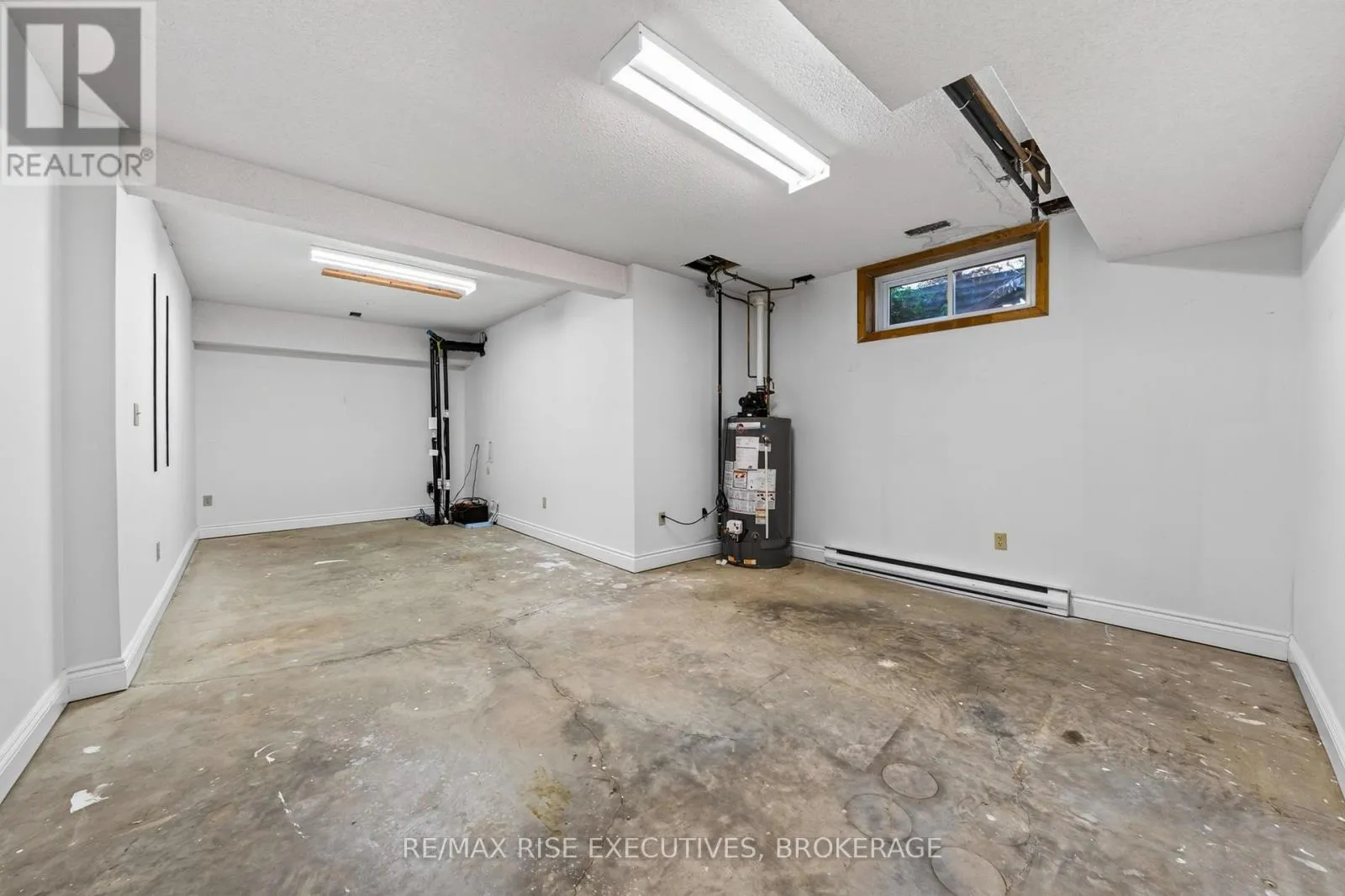 1685 WOODMOUNT GROVE