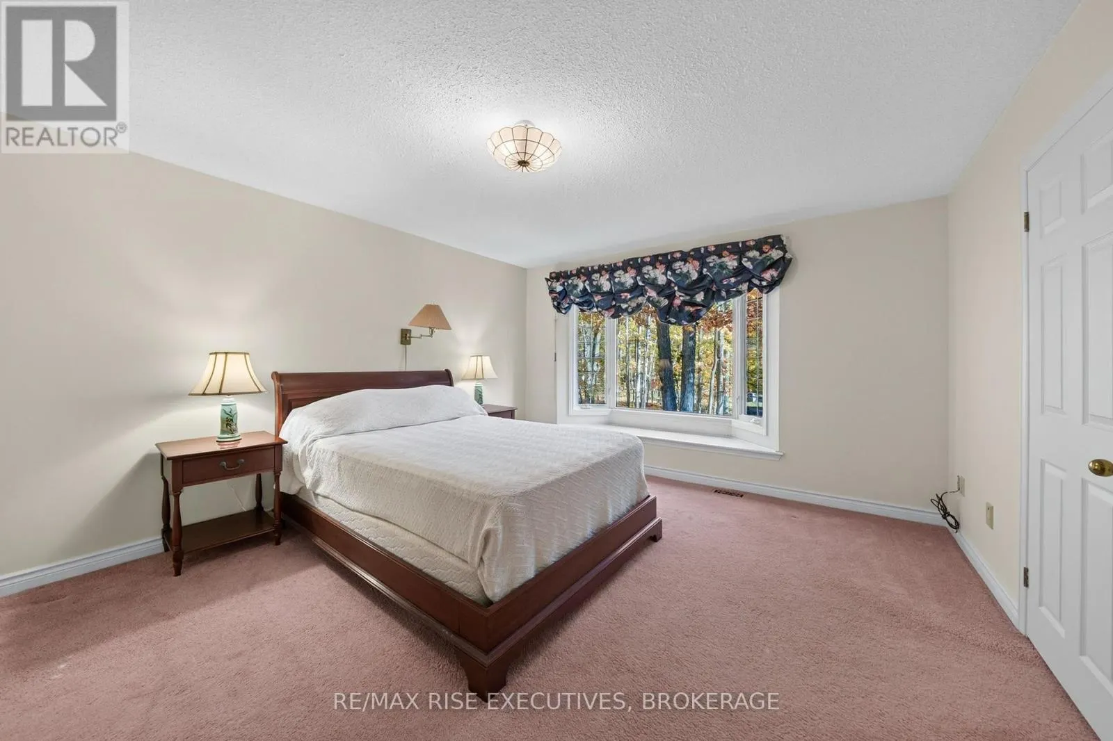 1685 WOODMOUNT GROVE