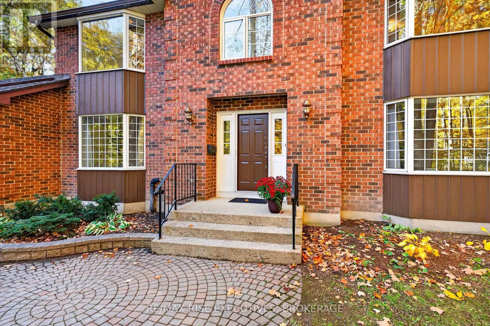 1685 WOODMOUNT GROVE