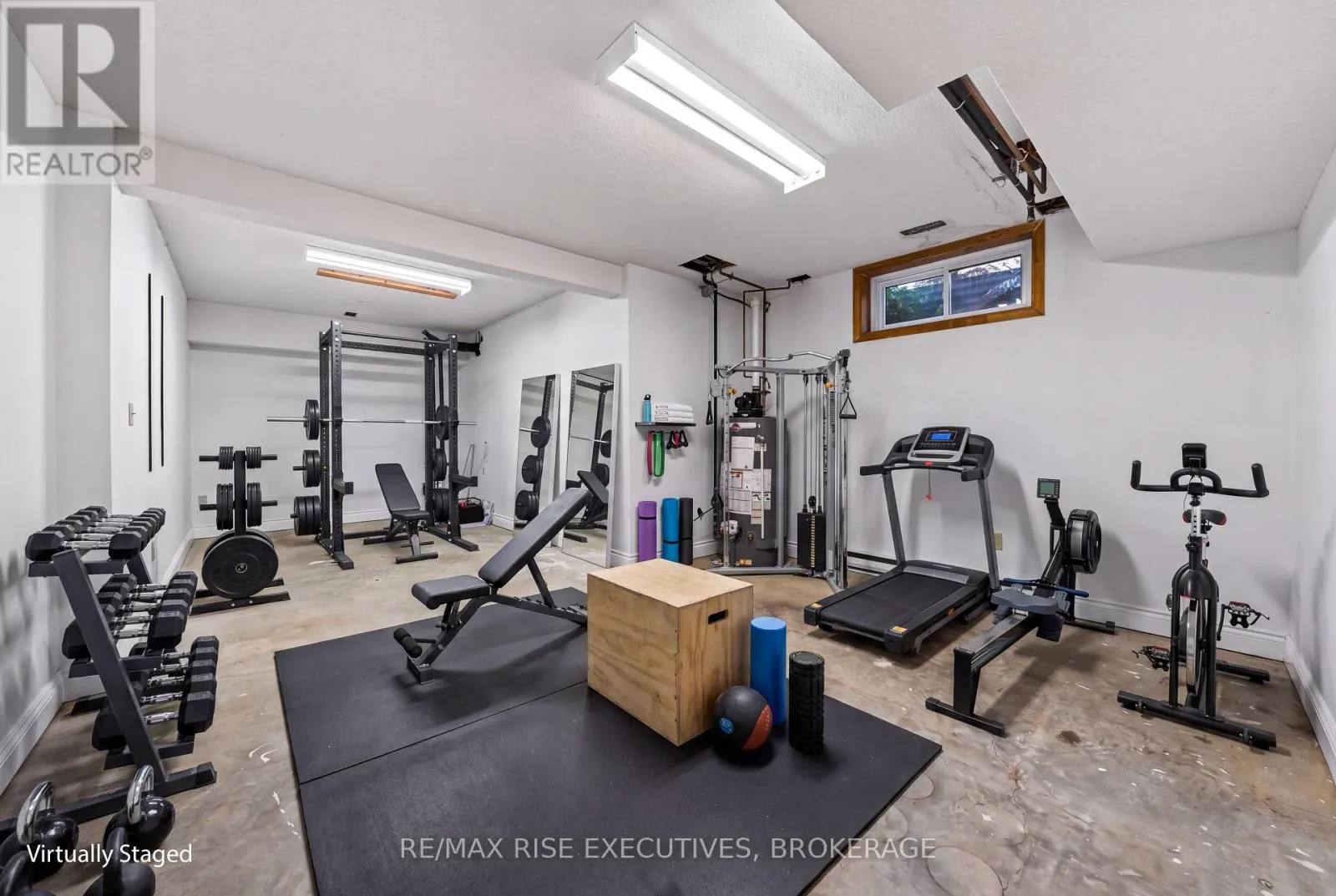 1685 WOODMOUNT GROVE